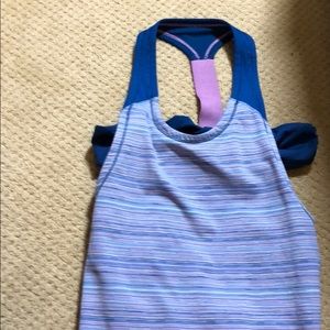Ivviva shirt with built in bra